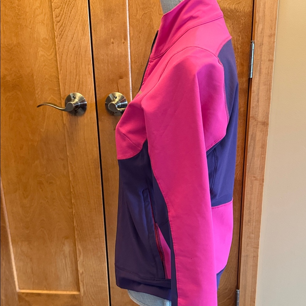 Patagonia Intraverse Hybrid sz XS Pink and Purple colorblock Lightweight Jacket - Picture 6 of 7